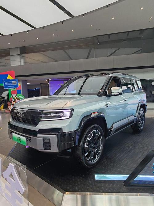 深圳154比亚迪方程豹硬派越野的爆款，英菲尼迪35周年与你共成长